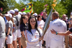 Marina Gomes, chorégraphe de Hylel, porteuse de la flamme olympique - Paris 2024